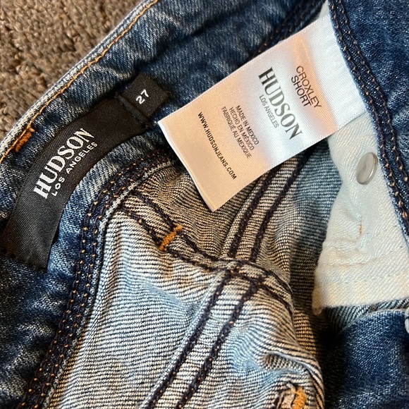 Hudson Croxley Cuffed Mid Rise Denim Shorts Women's Size 27 in Reaction Color - Picture 3 of 15